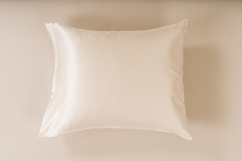 Silke pudebetræk (60x63 cm), hvid i gruppen Silkesengetøj  hos Sleep in Silk (betr3s)