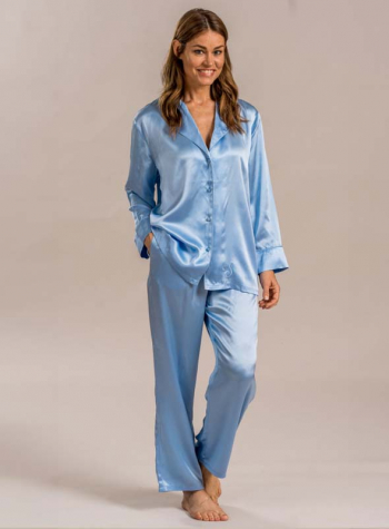 Victoria silkepyjamas, blå i gruppen Silketøj / Silkepyjamas hos Sleep in Silk (vip9b)